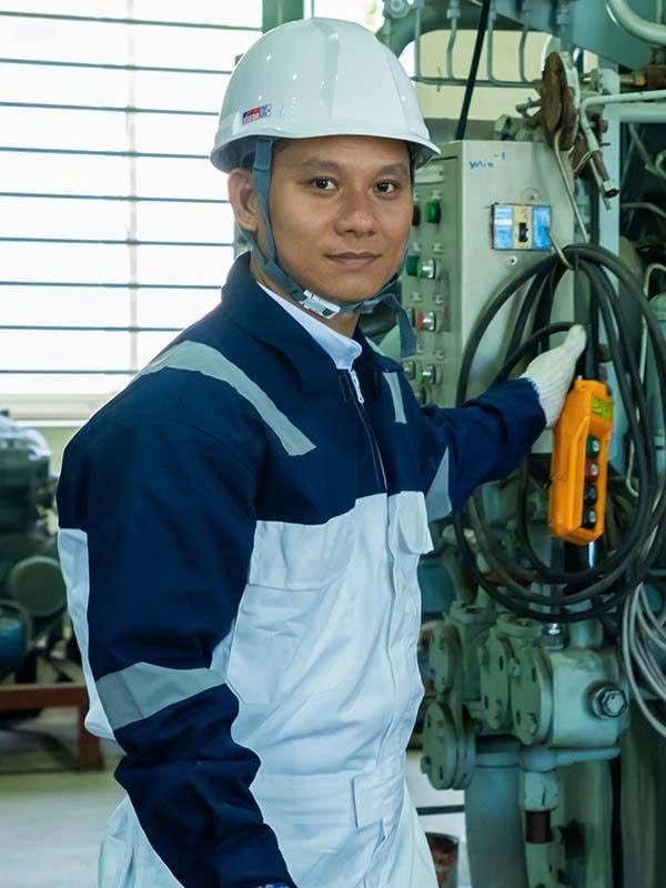 Chân dung Chief Hưng - Sĩ quan Máy Trưởng